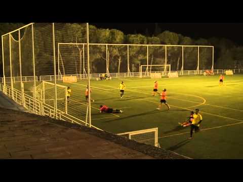 Fútbol 7 Bravo.  Segunda GII Jornada 6.  Isbilya B 3 - 5 Perros Viejos