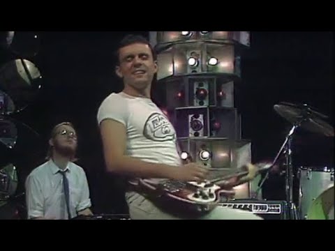 ELÁN - Ona je dokonalá (Official Video)