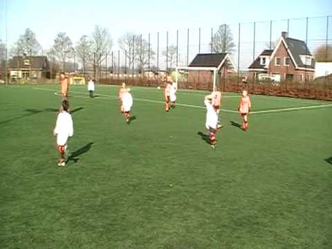 7 maart 2010 De Meern F13 - Montfoort F1 5-4 1e doelpunt Robin