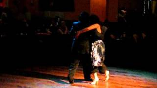 Hector Corona y Silvina Machado en canning アルゼンチンタンゴ