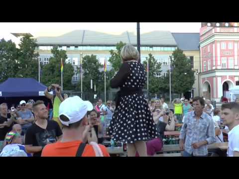 12. CSD Rostock 2014 - 30 - Mary Roos - "Bleib wie Du bist / Ich bin Stark"