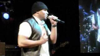 Avant &quot;Sailing&quot; Live at B.B. Kings in NYC 12/10/10