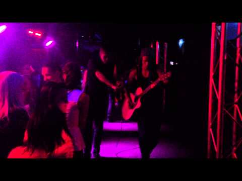 Carl-Philip Madis & Karl-Madis Pennar - Lazy Song