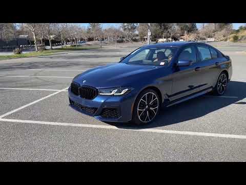 Tour the 2022 540i in Phytonic Blue and MPE  4K