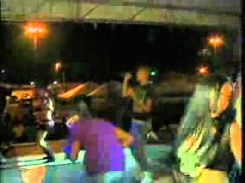 BALIKO Y LOS GLADIADORES BAILA.