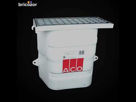 Courette d'aération avec grilles caillebotis ACO