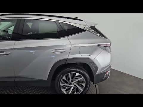 Hyundai Tucson 2WD Executive Plus - Image 2