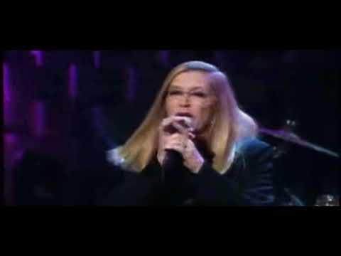 Mary Weiss “Stop and Think It Over” w/ Reigning Sound LIVE on Conan