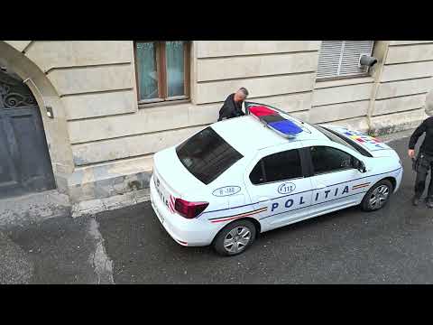 Din procuror magistrat a devin inculpat (infractor).A primit mandat de arestare.