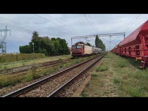 Tren IR1541 Iasi - Brasov trece prin Sabaoani cu 41-0250-1 a depoului Brasov - 05.09.2022