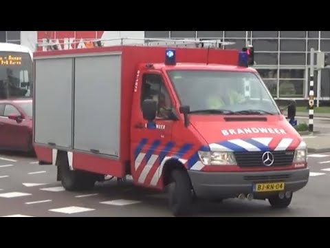 P1,Brandweer Groningen met spoed naar een persoon te water in Groningen!