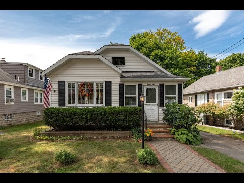 22 Collincote St Stoneham MA Listed for $489,900