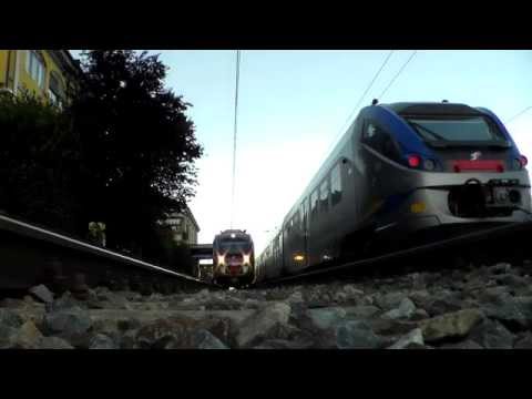 JAZZ ETR 425 CON  INCROCIO E PARTENZA RIPRESO DA SOTTO : BORGO S.D. (CN) 2 - 9 - 2014.