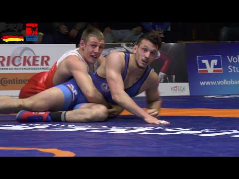 RINGEN BUNDESLIGA: ASV Schorndorf - SV Hallbergmoos 80 GR - Maximilian Schwabe vs. Guido Gretschel