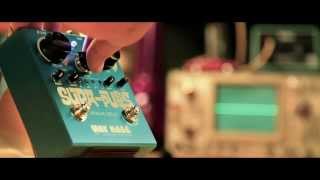 Video thumbnail for Way Huge Supa Puss Analog Delay: Tap Tempo & Subdivision Features (Instructional Demo) by jimdunlopusa