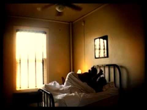 Official Music Video - 'Les Draps Sourds' -  Marianne Dissard - Album 'L'Entredeux' (2008)
