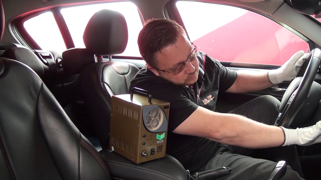 Limpeza com ozônio (ou oxi-sanitização) em uma BMW 118i