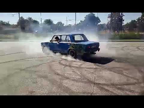 VAZ/LADA 2101 1.2l turbo burnout + donuts