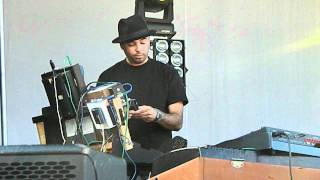 Dam-Funk + Master Blazter - *Computer Jay Solo* [Live @ Bumbershoot 2011] (SSG Music)
