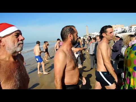 CHIPIONA PRIMER BAÑO 1 ENERO 2017 HD