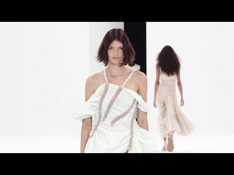 Fashion Show Sportmax 2022 (SS22) Milan Fashion Week 👗