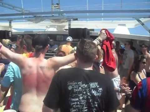 CHRIS UNKNOWN B2B KLUBFILLER & MC STORM @ HTID IN THE SUN 2012 ( WEDNESDAY HARDCORE YACHT PARTY )