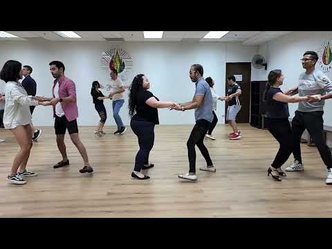 Caliente Dance Studio Singapore Bachata social dance class Kewin Cosmos , Ataca & La Alemana - Calma