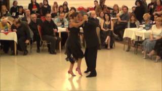 ALEXANDRA BALDAQUE Y FERNANDO JORGE BAILANDO GALLO CIEGO CON LA COLOR TANGO EN VIDA MIA