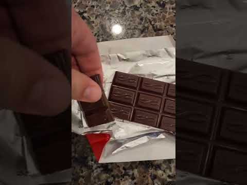 Aldi vs Trader Joe's Chocolate Bar. Cheap vs Cheap!