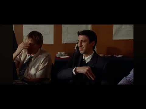 The Bourne Identity - Conklin wants all agents activated