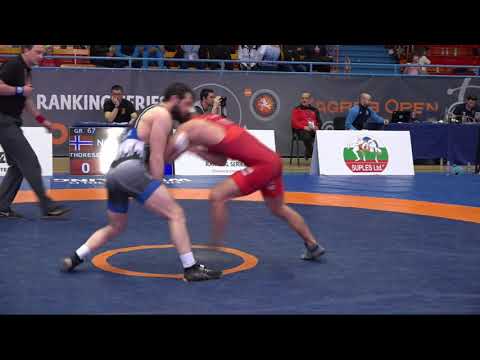 BRONZE GR - 67 kg: M. THORESEN (NOR) v. E. BASAR (TUR)