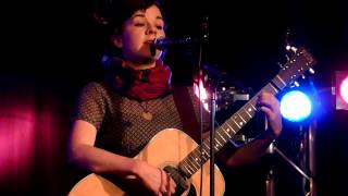 Tiny Ruins - Carriages @ Tivoli (1/8)