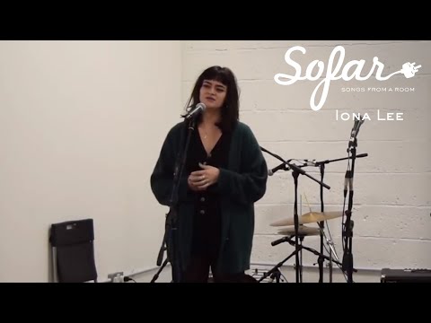 Iona Lee - Thin Place | Sofar Glasgow