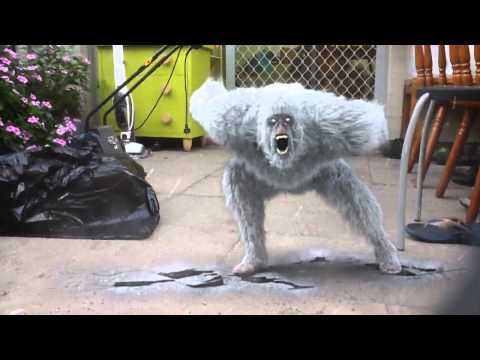 Aliens raid my house! 4