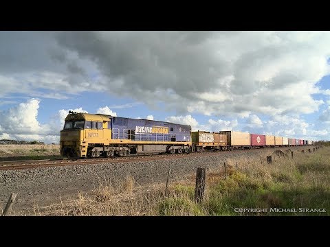 4PM4 Pacific National Steel & Container Wagons - PoathTV Australian Trains & Railways