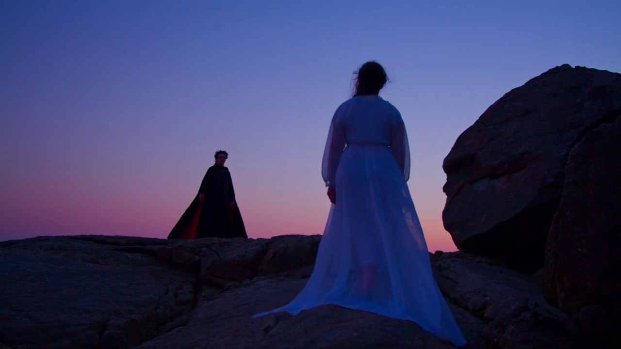 Lucy Sleepwalks - As Núpcias de Drácula