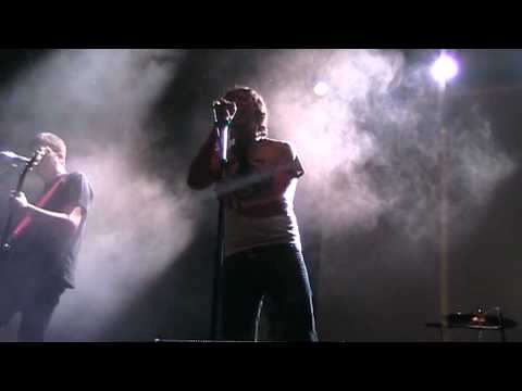 ROMANES + GUEST-rockaway beach-teenage lobotomy-blitzkrieg bop-roma vintage-23-06-2011