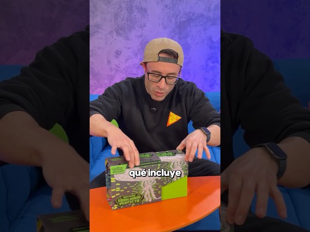 Vídeo relacionado con BANDAI PC50515 Juego de Cartas Pokémon TCG: SV06 Elite Trainer Box, Multicolor, Cartas Coleccionable para los Amantes del Anime, Versión en Español
