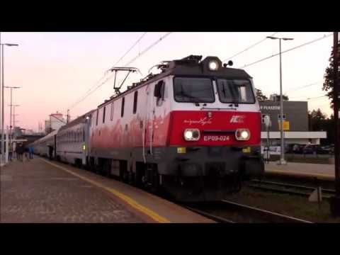 Niepodległa EP09-024 na stacji Kraków Płaszów z pociągiem "Wyspiański" IC3600