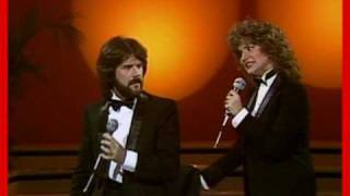 Pimpinela "Dimelo delante de ella"