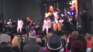 Me Voy de Fiesta Hoy Lyrics English Translation