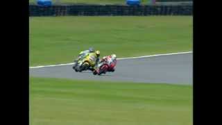 Download lagu MotoGP Classics - 2000 British GP: Rossi's first 500c win mp3