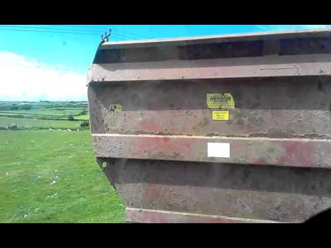 Fendt 716 muck shifting. G.H.Jones a'i feibion