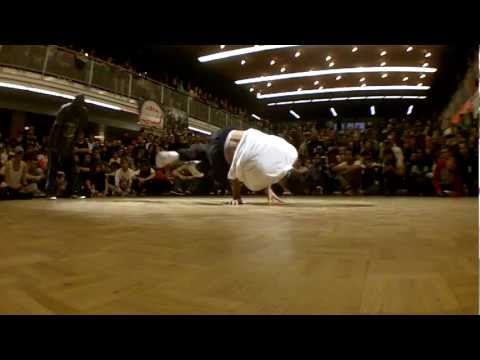 La Familia vs Russian Steps | Circle Kingz 2011