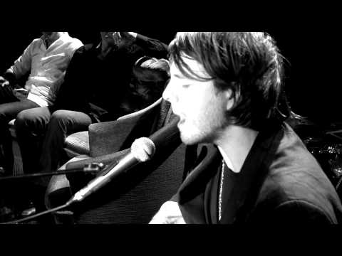 Angelina - AND THE GOLDEN CHOIR - tvnoir.de