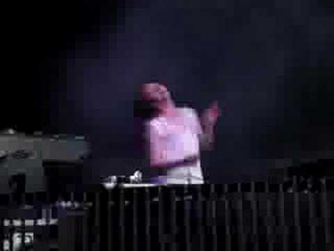 Offer Nissim Playing Stand Up (Luis ErRe Remix) part 1