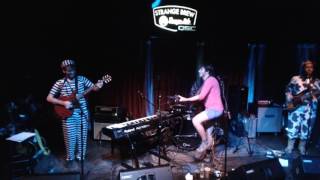 John Elliott & The Hereafter - FEET TO THE FIRE Live @ Strange Brew: Lounge Side