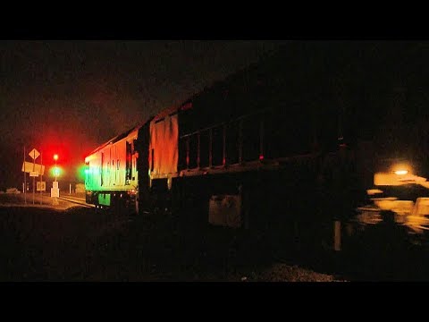 G527 & XR555 Broad Gauge Grain Train - PoathTV