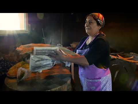 ONE DAY OF LIFE IN THE CAUCASUS MOUNTAINS! COOKING TRADITIONAL FOOD