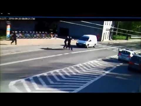 Policyjna akcja na ulicach Gliwic. Przechodzień pomógł mundurowym